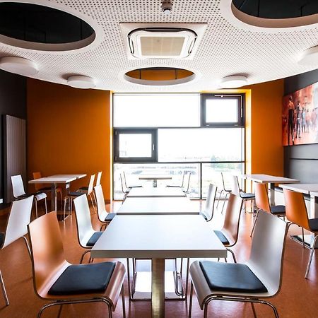 Msc Hotel Нойнкирхен Экстерьер фото